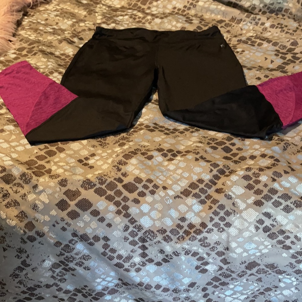 Danskin Workout Set - Picture 2 of 7